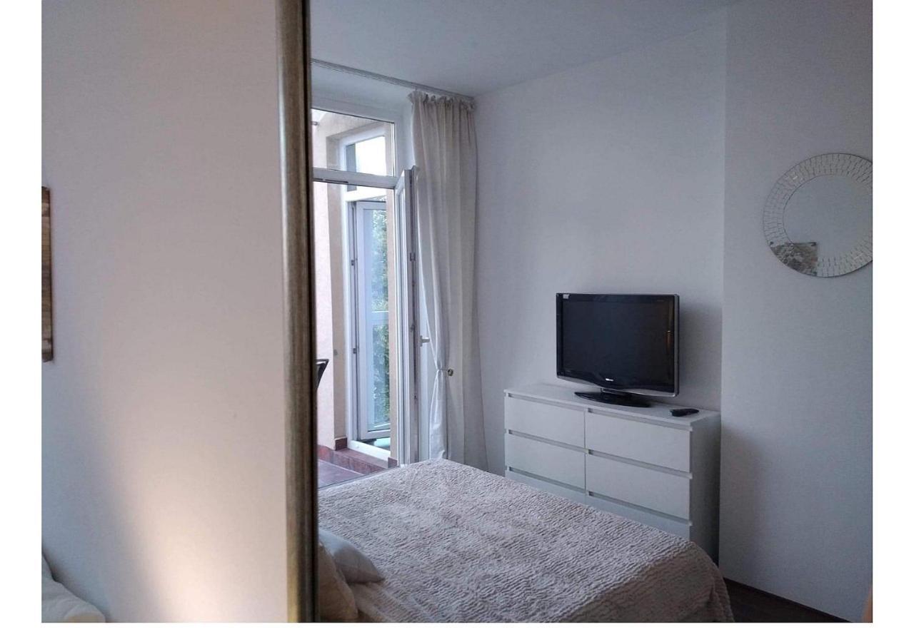 פרוז'קוב Sunny Penthouse With Roof Gardens Overlooking The Warsaw Palace Of Culture מראה חיצוני תמונה