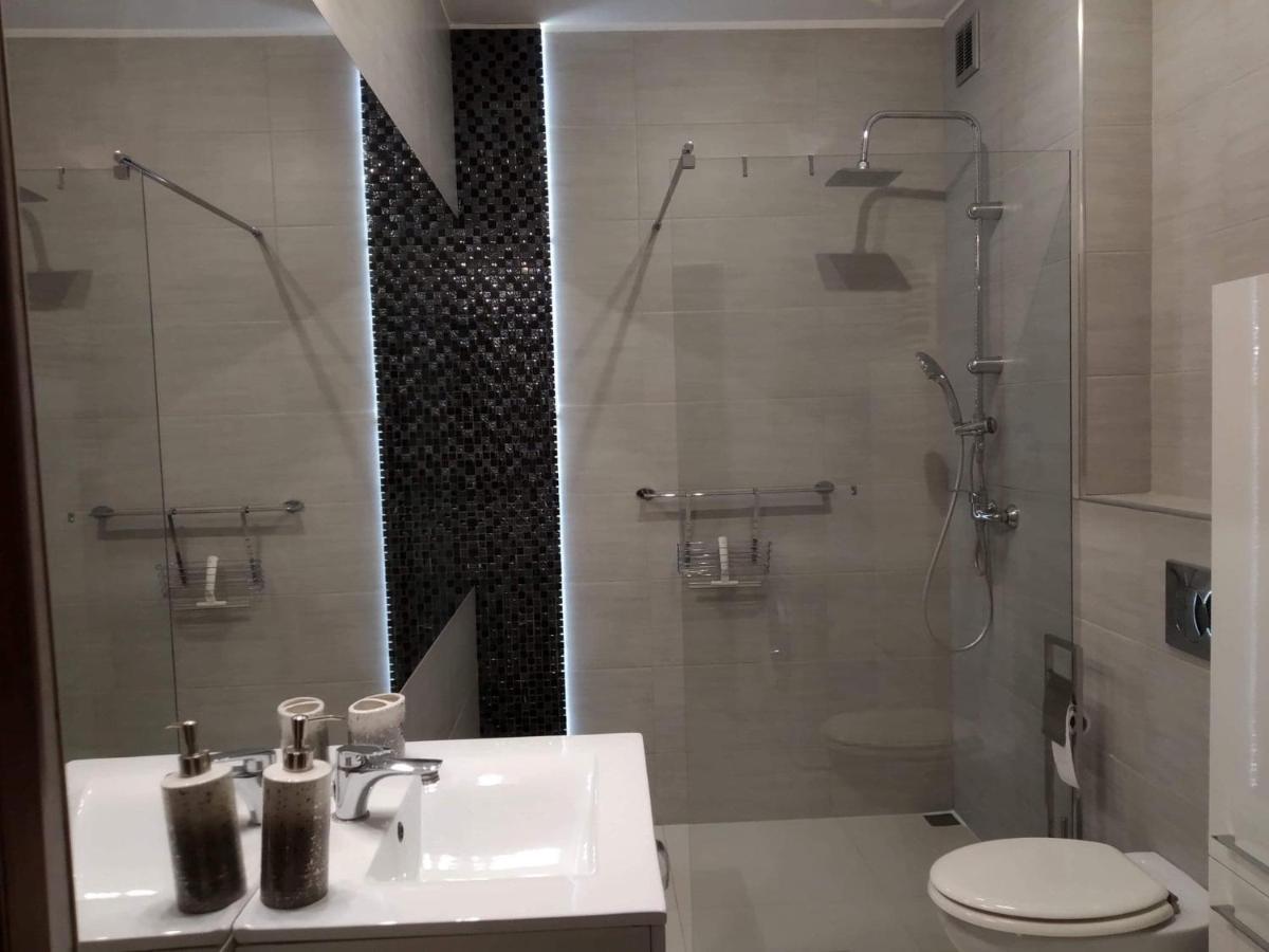 פרוז'קוב Sunny Penthouse With Roof Gardens Overlooking The Warsaw Palace Of Culture מראה חיצוני תמונה