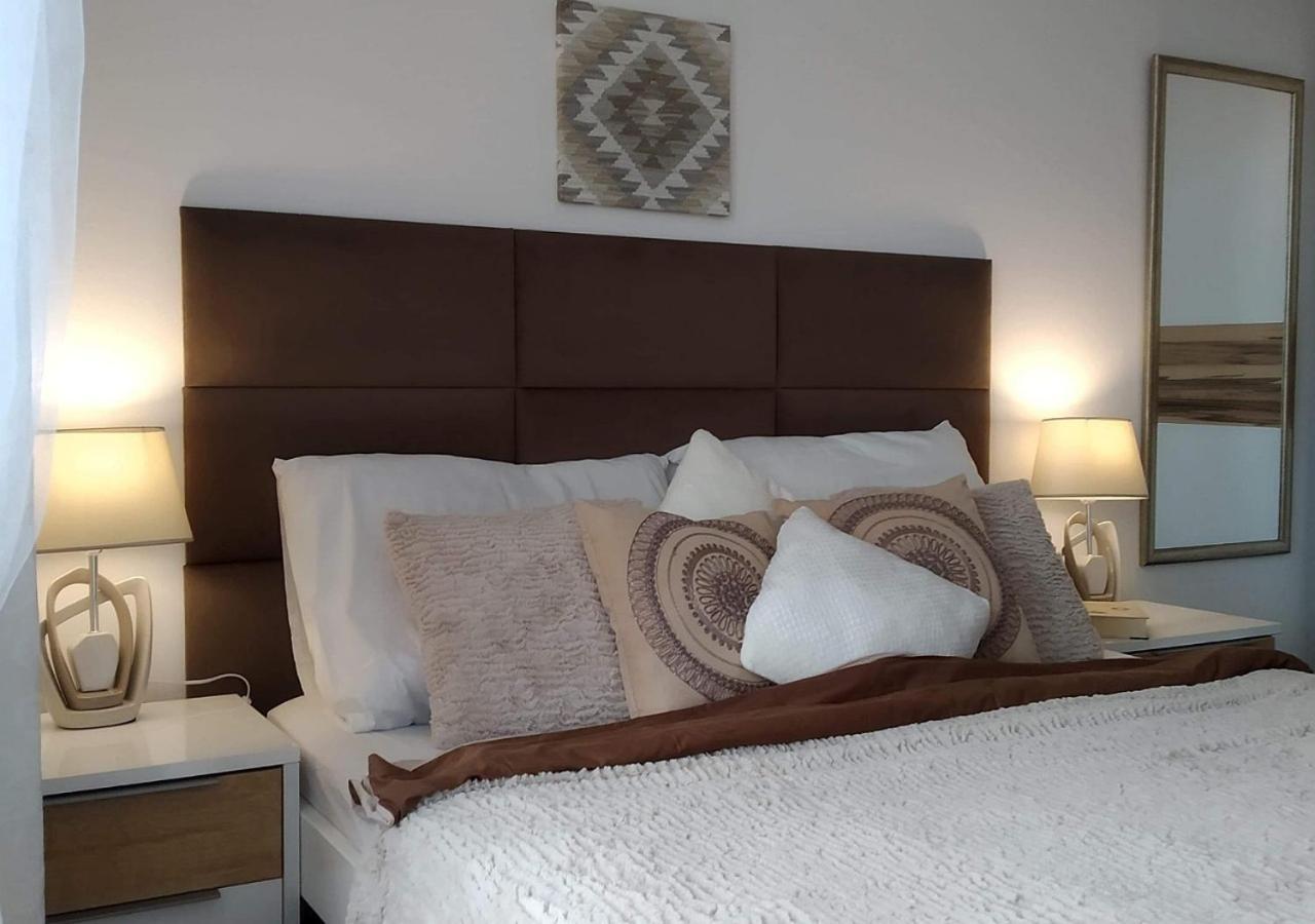 פרוז'קוב Sunny Penthouse With Roof Gardens Overlooking The Warsaw Palace Of Culture מראה חיצוני תמונה